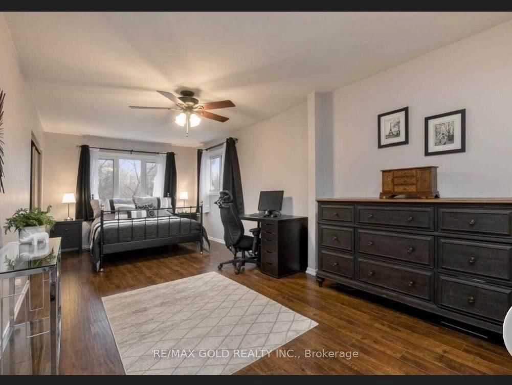 Detached House for sale at 59 Royce Avenue, Brampton, Ontario, L6Y 1J8 - Downtown Brampton - MLS: W12956838