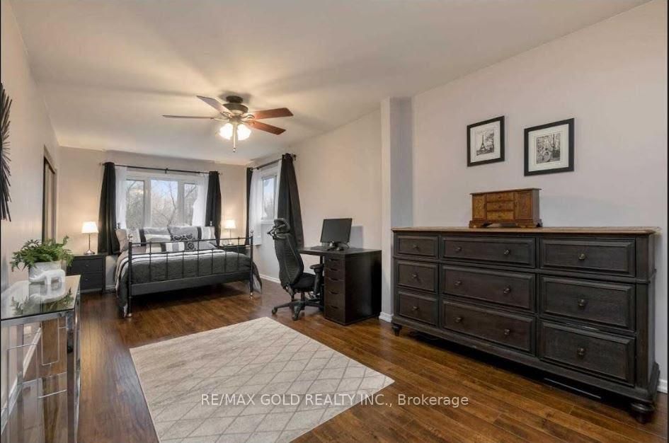 Detached House for sale at 59 Royce Avenue, Brampton, Ontario, L6Y 1J8 - Downtown Brampton - MLS: W12956838