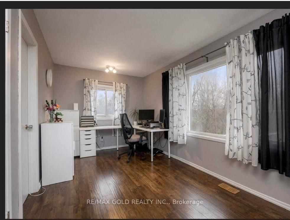 Detached House for sale at 59 Royce Avenue, Brampton, Ontario, L6Y 1J8 - Downtown Brampton - MLS: W12956838