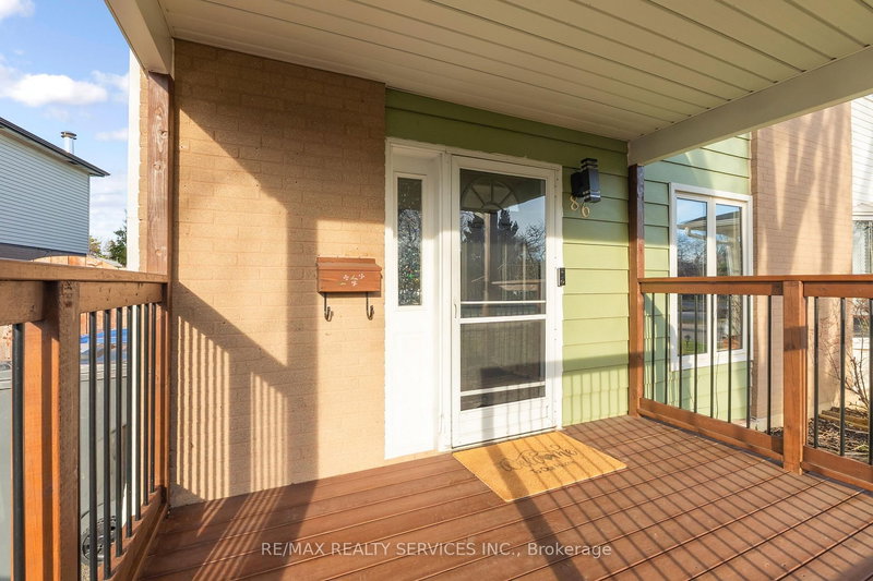 86 Glenmore Cres, Brampton, L6S 1H8 | Image 3