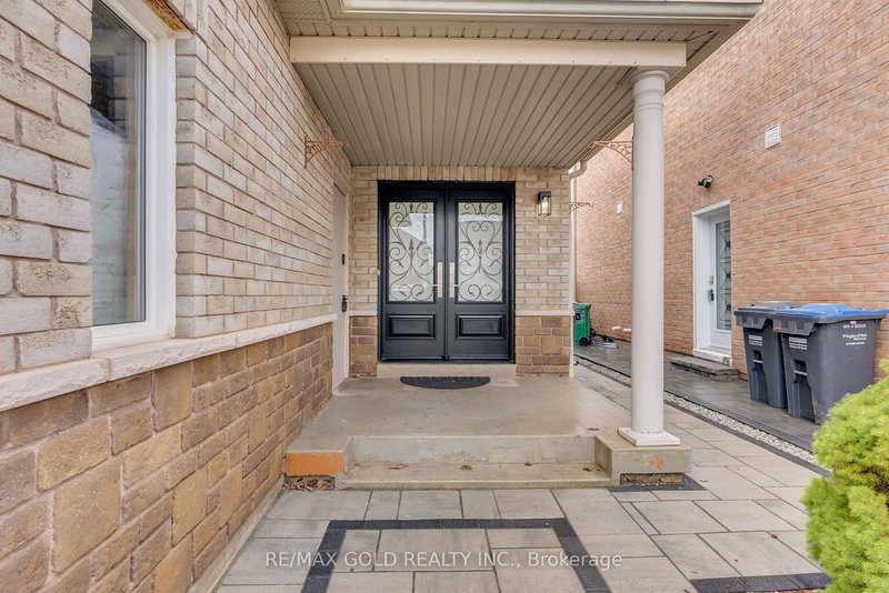 5842 Questman Hllw, Mississauga, L5M 6P3 | Image 3
