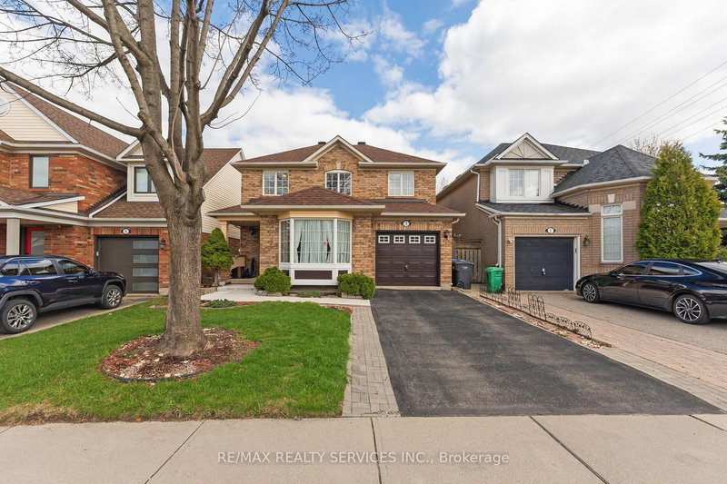 3 Springhurst Ave, Brampton, L7A 1P6 | Image 2