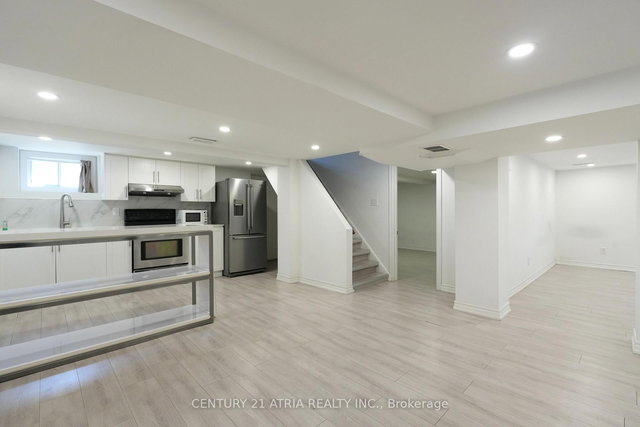 Lower - 1070 Fergus Avenue