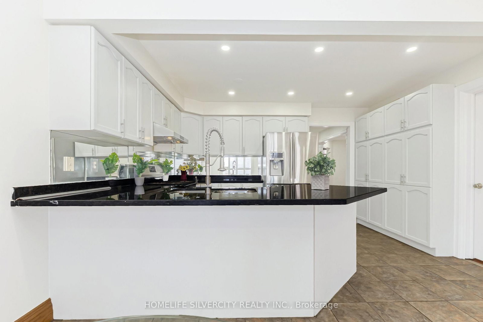 Detached House for sale at 19 Vintage Gate, Brampton, Ontario, L6X 4C4 - Fletcher's Creek Village - MLS: W12957170