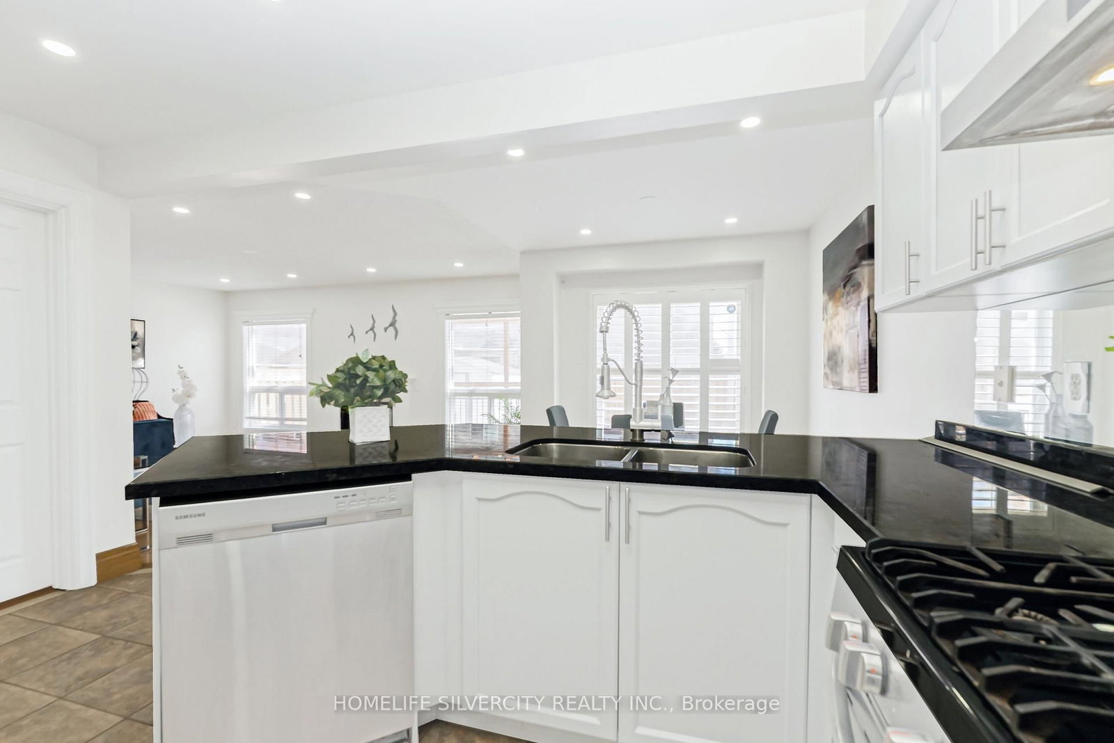 Detached House for sale at 19 Vintage Gate, Brampton, Ontario, L6X 4C4 - Fletcher's Creek Village - MLS: W12957170