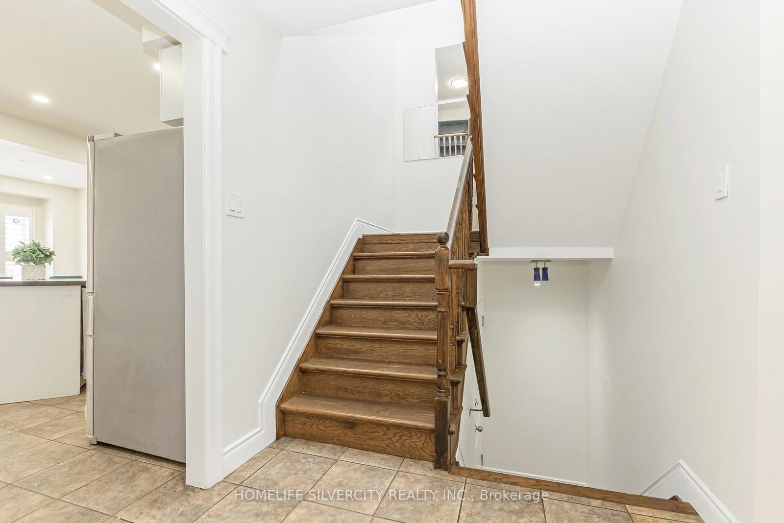 Detached House for sale at 19 Vintage Gate, Brampton, Ontario, L6X 4C4 - Fletcher's Creek Village - MLS: W12957170