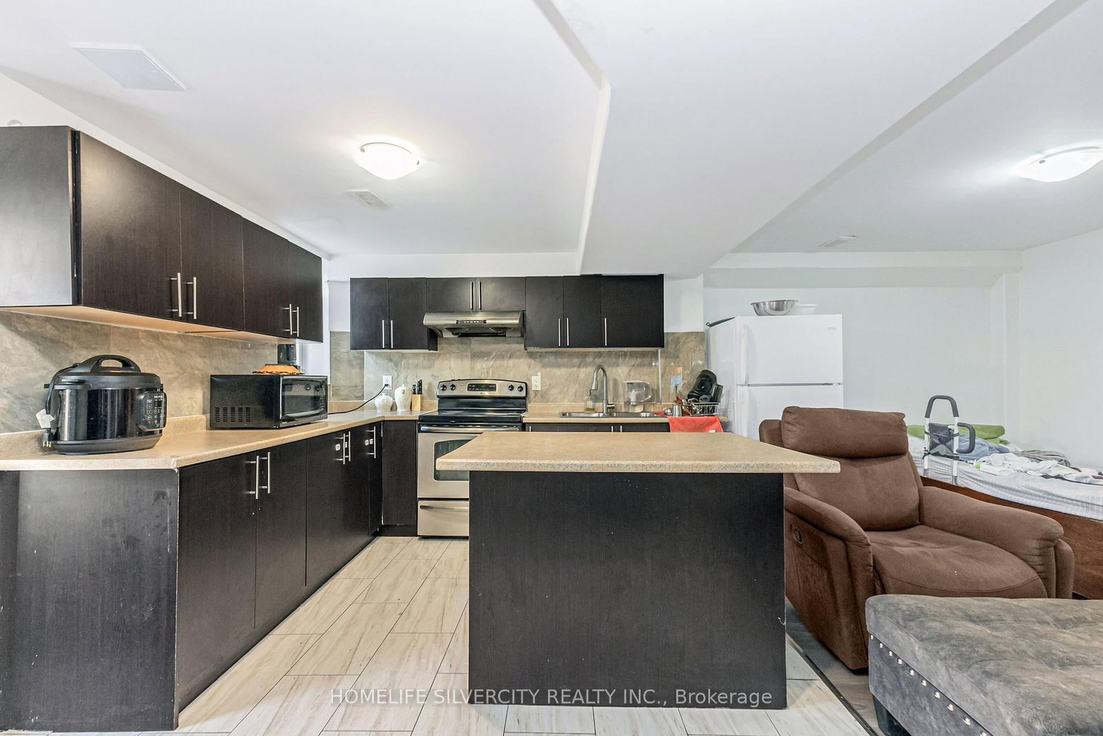 Detached House for sale at 19 Vintage Gate, Brampton, Ontario, L6X 4C4 - Fletcher's Creek Village - MLS: W12957170