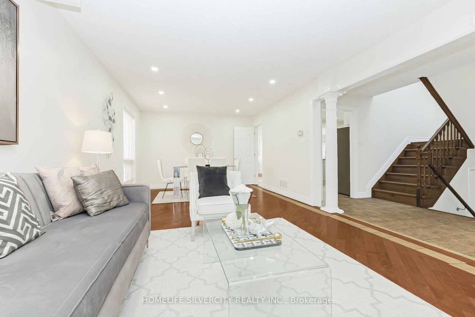 Detached House for sale at 19 Vintage Gate, Brampton, Ontario, L6X 4C4 - Fletcher's Creek Village - MLS: W12957170