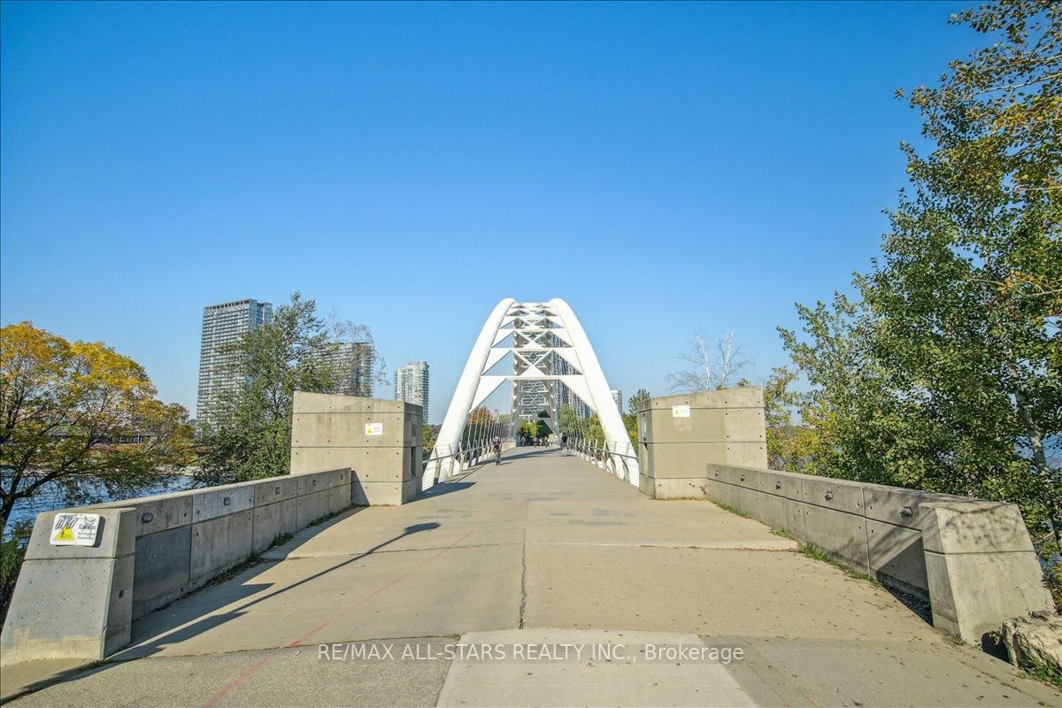 1 Palace Pier Court, Unit Ph 4507 - Photo 32