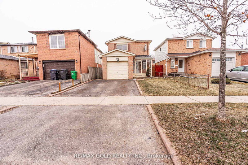 13 Martindale Cres, Brampton, L6X 2V7 | Image 3