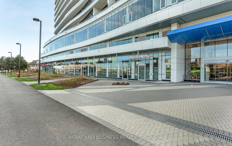 home for lease on 1218-2520 Eglinton Avenue W