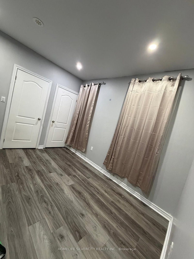 8B Times Rd, Toronto, M6E 3B7 | Image 3