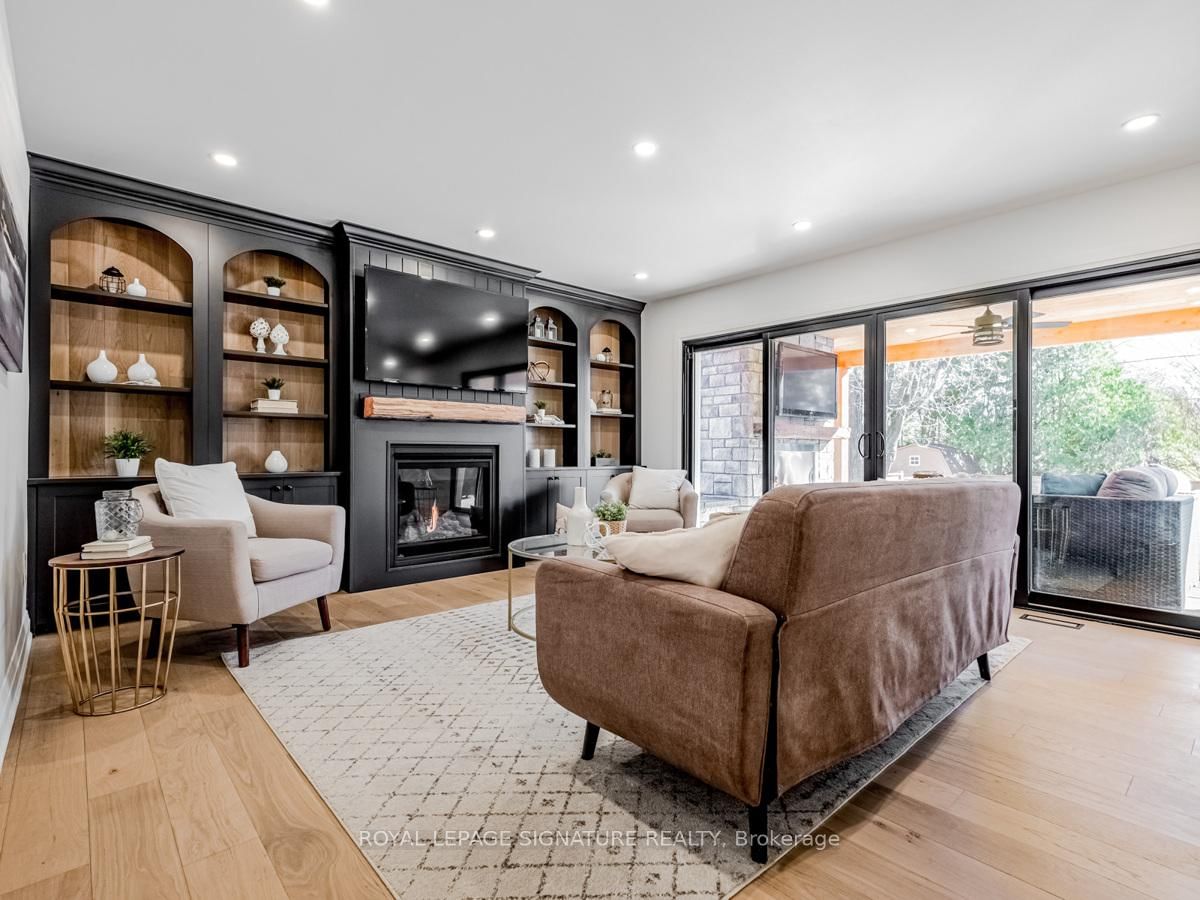 Detached House for sale at 5502 Eaton Avenue, Burlington, Ontario, L7L 3S8 - Appleby - MLS: W12957782