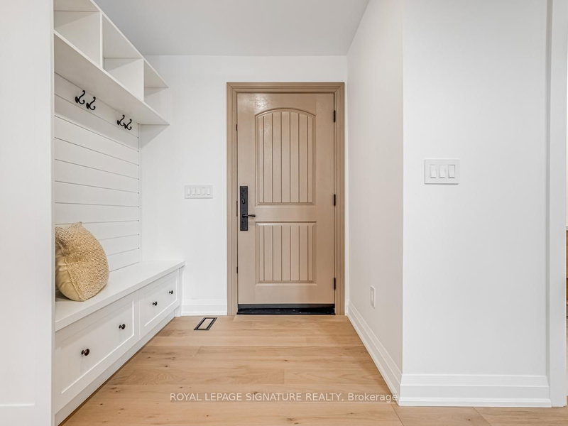 5502 Eaton Ave, Burlington, L7L 3S8 | Image 3