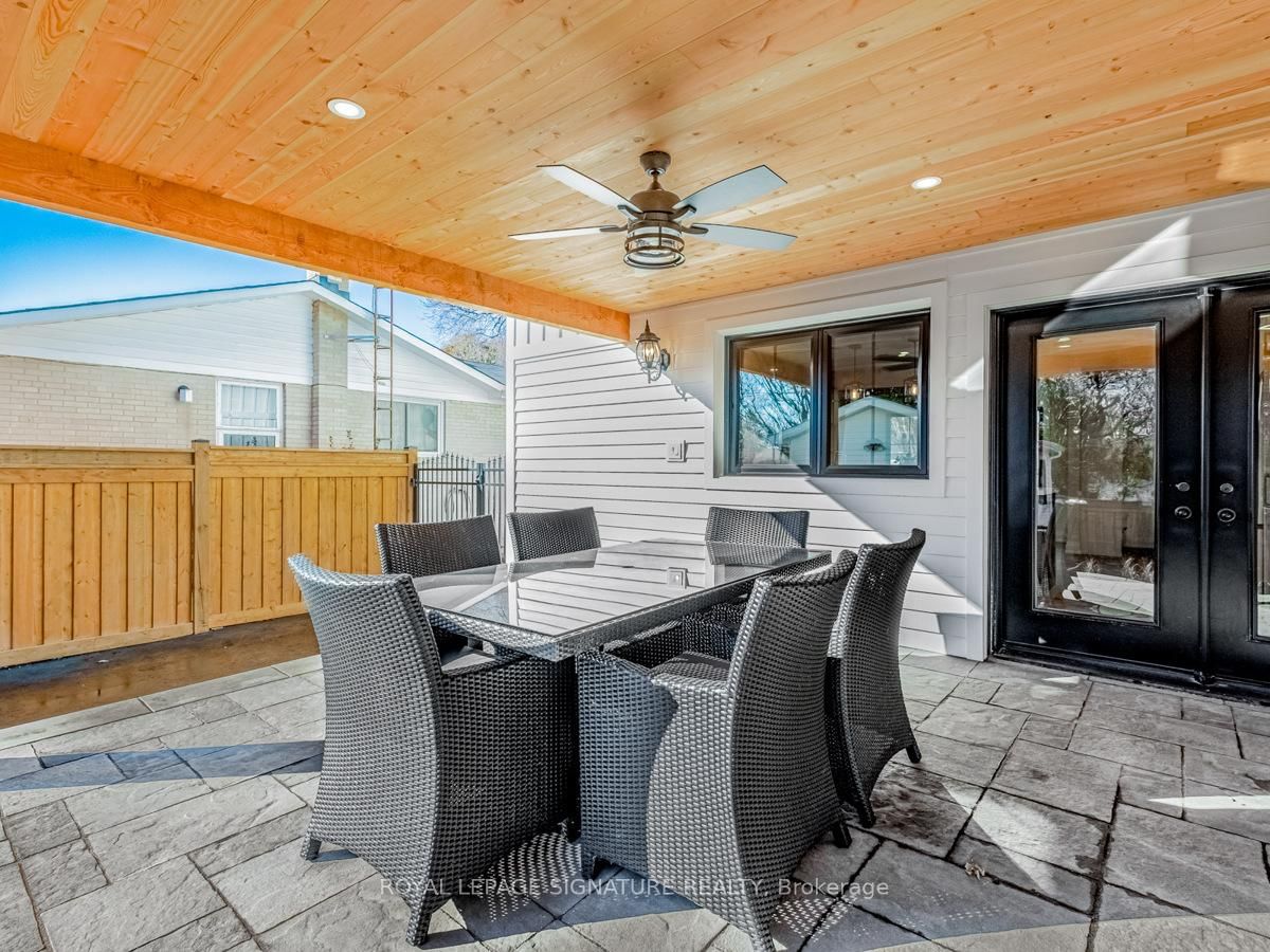 Detached House for sale at 5502 Eaton Avenue, Burlington, Ontario, L7L 3S8 - Appleby - MLS: W12957782