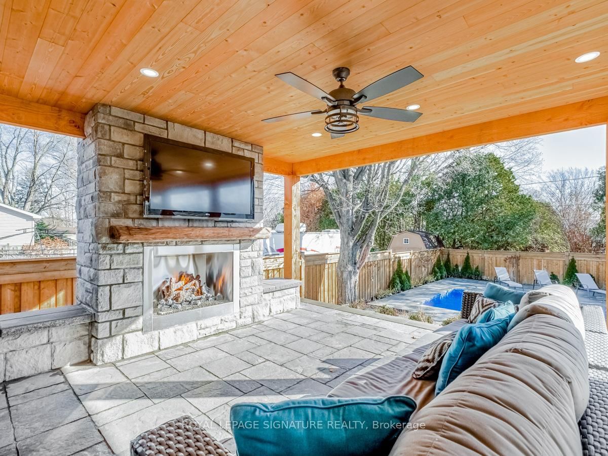 Detached House for sale at 5502 Eaton Avenue, Burlington, Ontario, L7L 3S8 - Appleby - MLS: W12957782