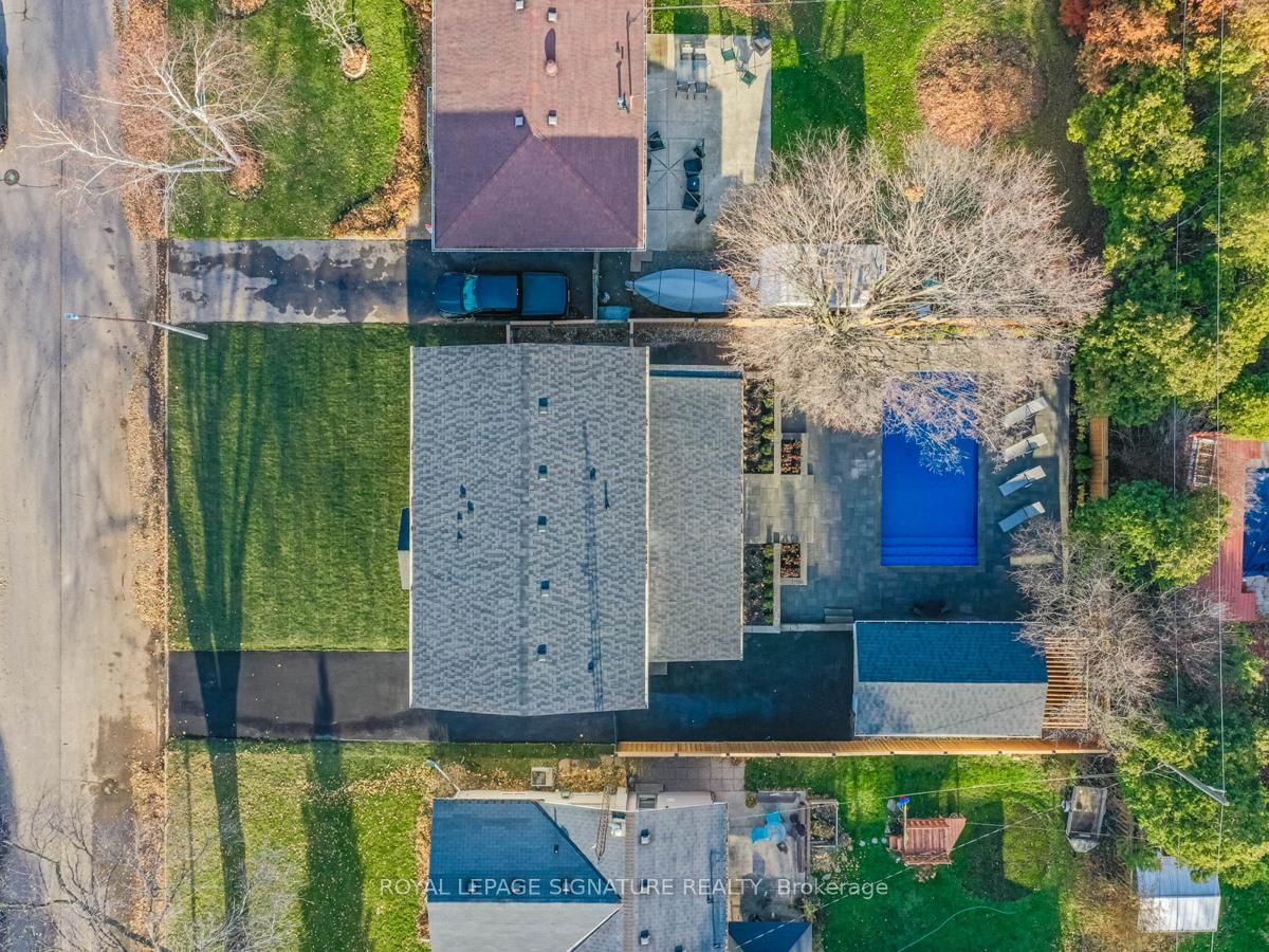 Detached House for sale at 5502 Eaton Avenue, Burlington, Ontario, L7L 3S8 - Appleby - MLS: W12957782