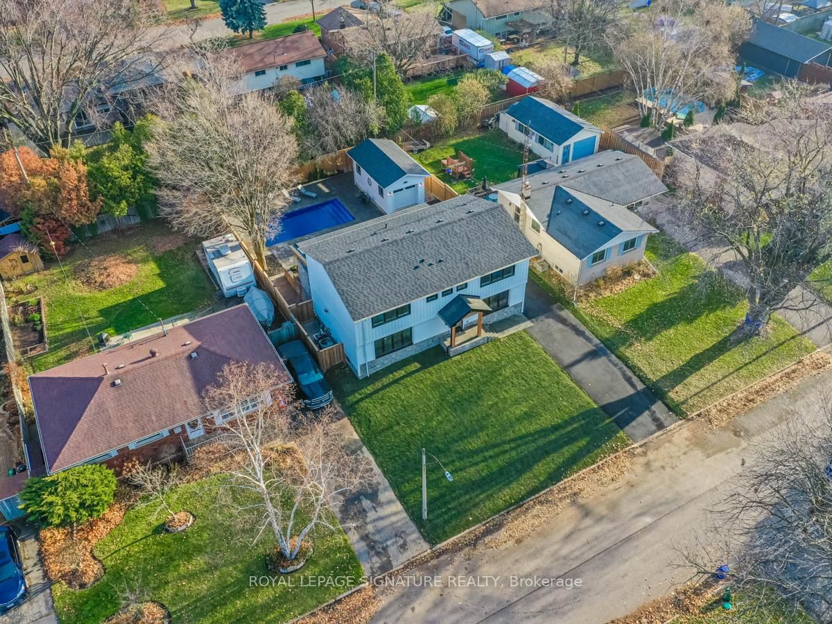 Detached House for sale at 5502 Eaton Avenue, Burlington, Ontario, L7L 3S8 - Appleby - MLS: W12957782