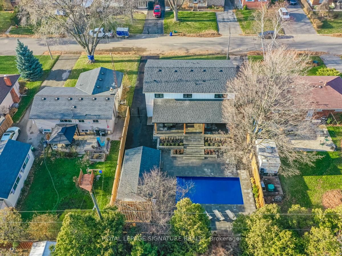 Detached House for sale at 5502 Eaton Avenue, Burlington, Ontario, L7L 3S8 - Appleby - MLS: W12957782