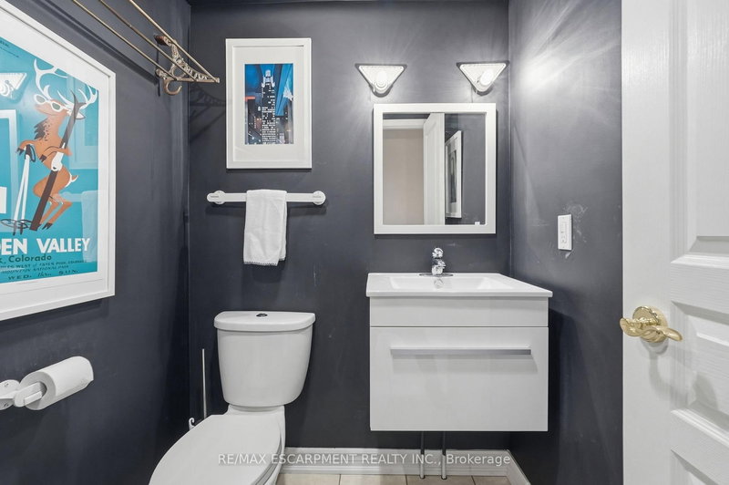 45 - 1228 Kirstie Crt, Oakville, L6H 5C4 | Image 3