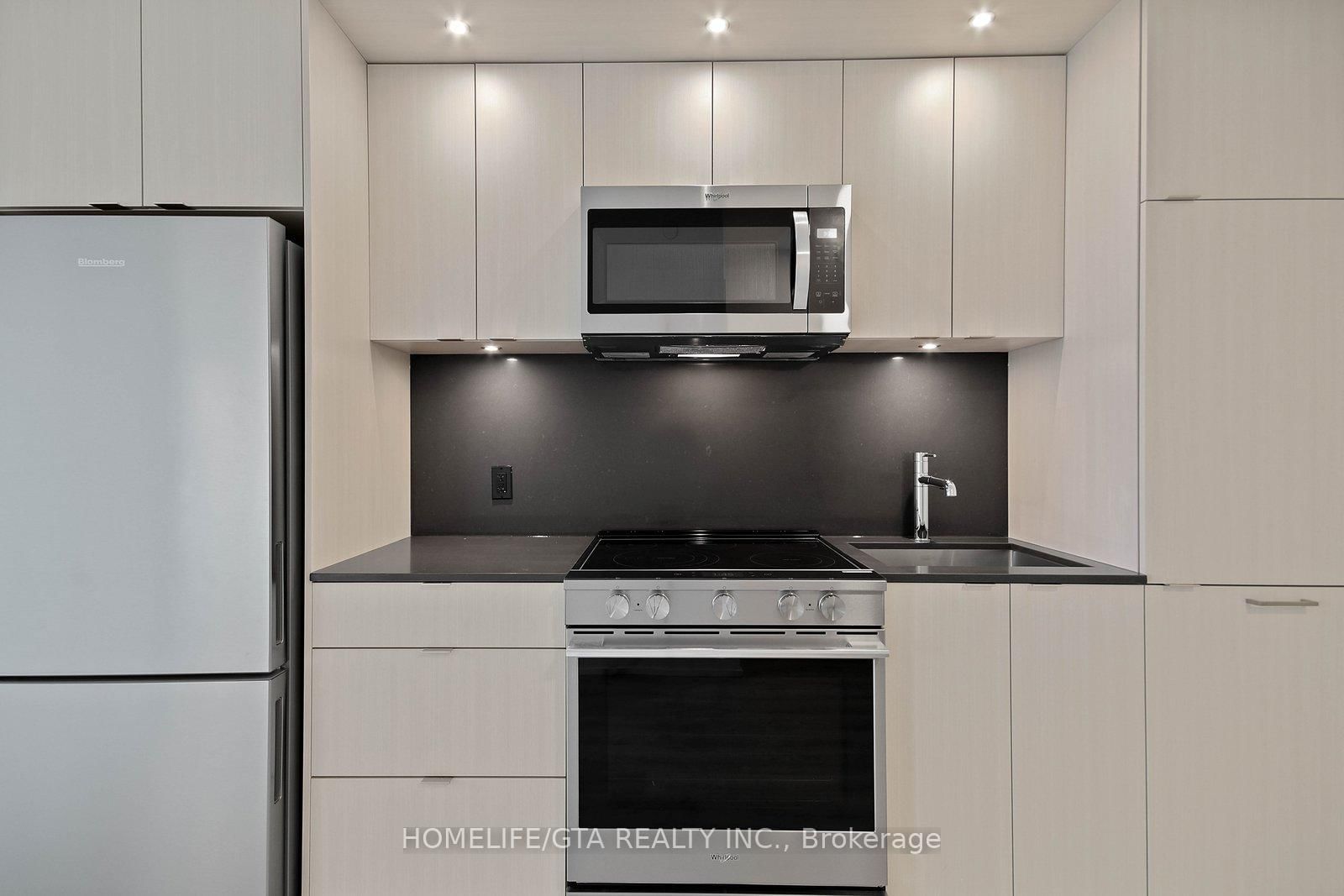 60 Central Park Roadway, Unit 2102 - Photo 16