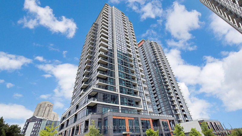 home for lease on 902-75 Eglinton Avenue W