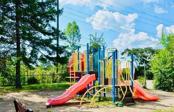 2095 Roche Court, Unit 112 - Photo 33