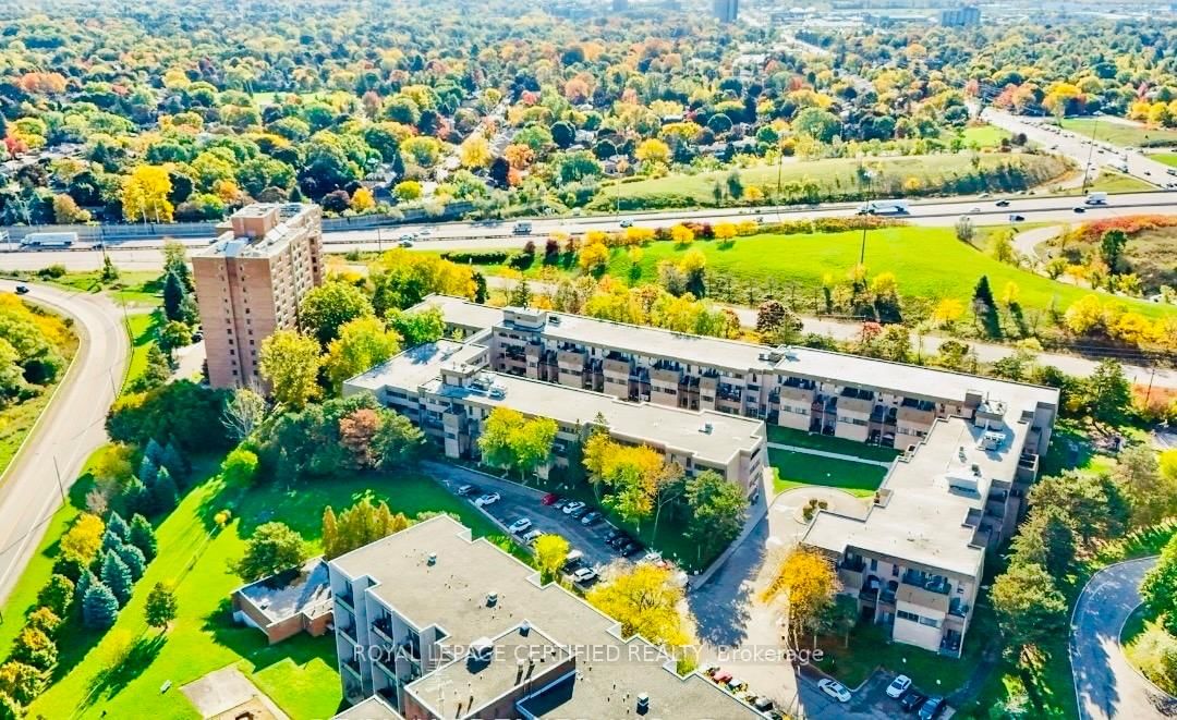 2095 Roche Court, Unit 112 - Photo 34