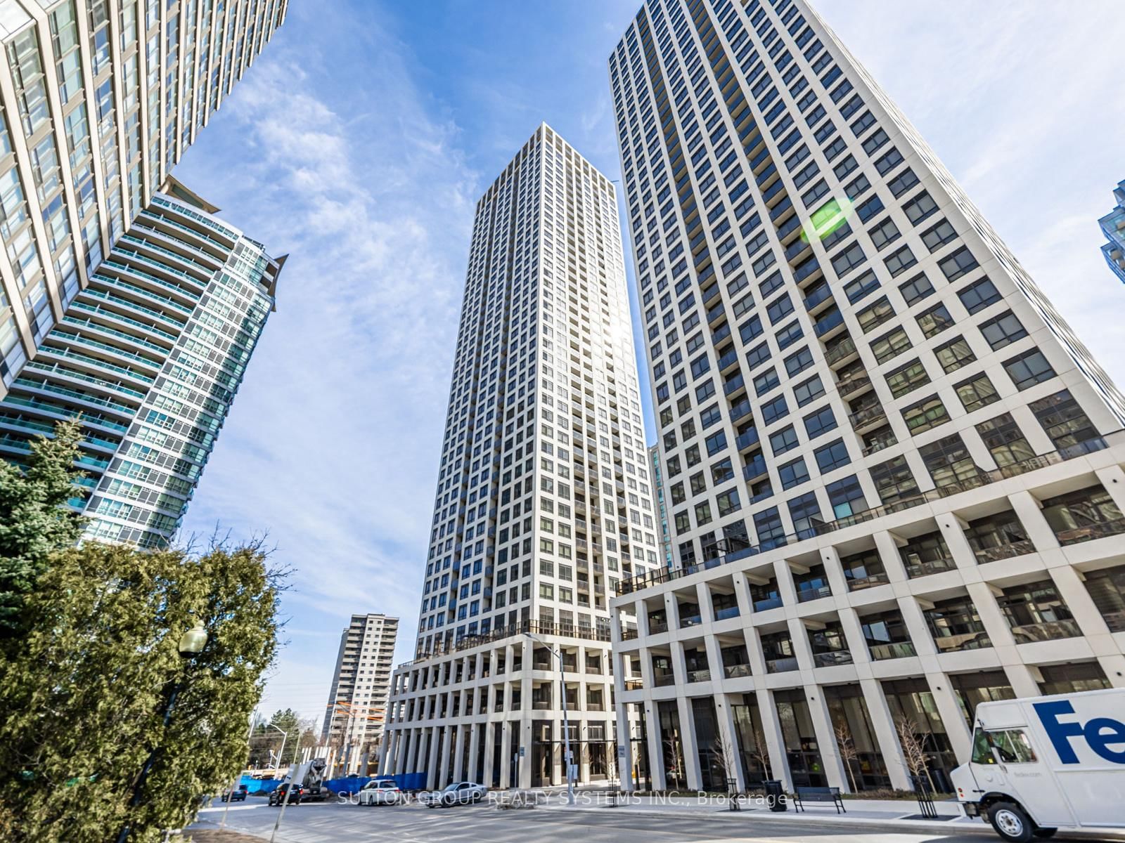 30 Elm Drive W, Unit 3805 - Photo 2