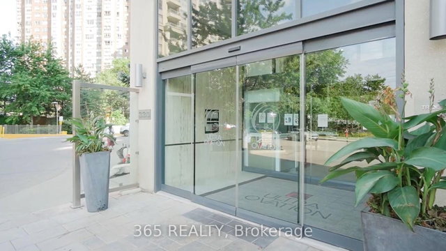 2903 - 330 Burnhamthorpe Road W