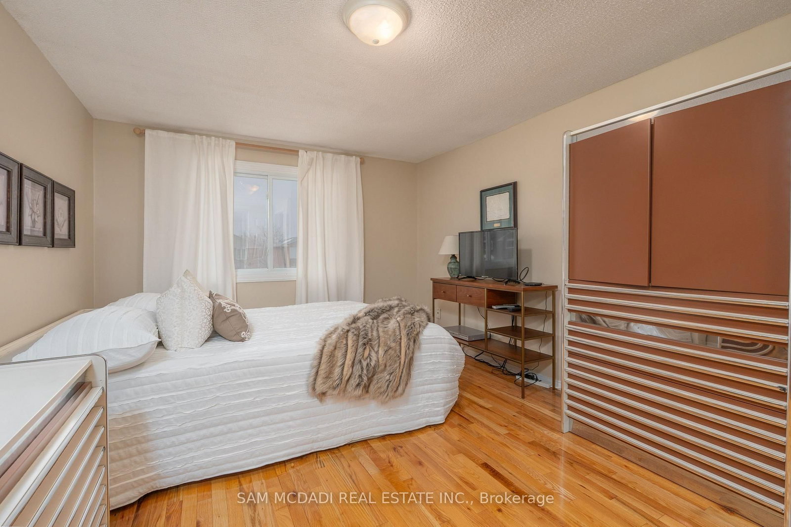 Detached House for sale at 69 Parkside Drive, Brampton, Ontario, L6Y 3A1 - Brampton South - MLS: W12958182