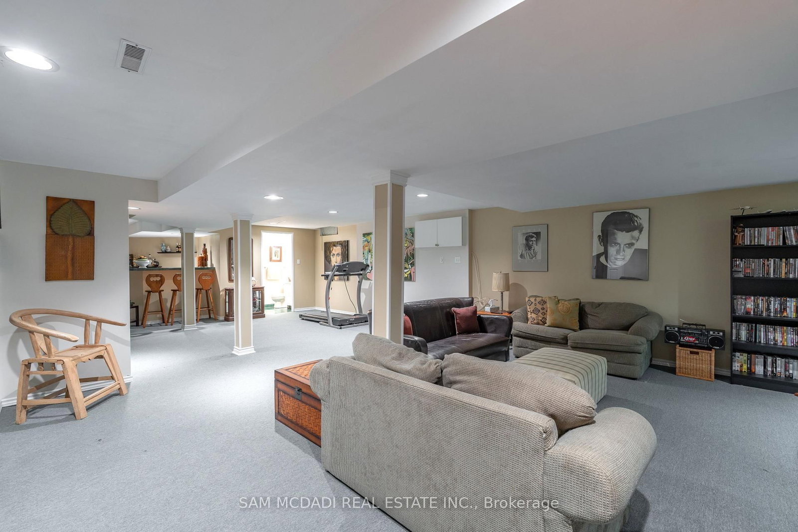 Detached House for sale at 69 Parkside Drive, Brampton, Ontario, L6Y 3A1 - Brampton South - MLS: W12958182