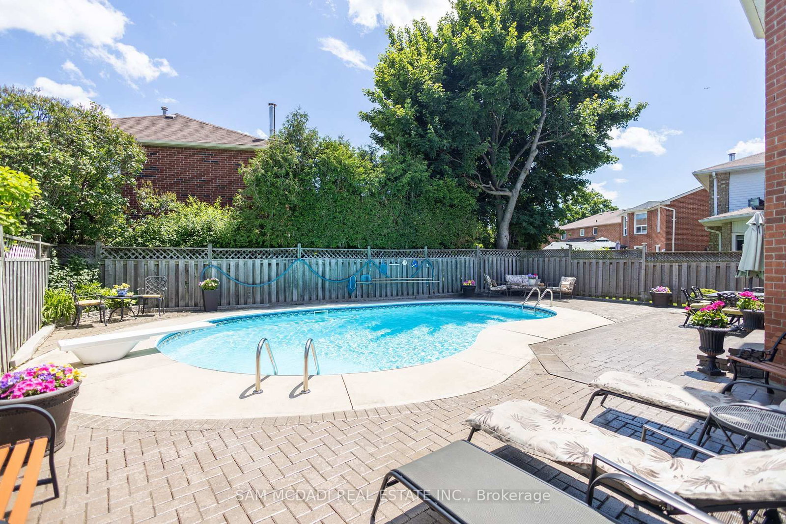 Detached House for sale at 69 Parkside Drive, Brampton, Ontario, L6Y 3A1 - Brampton South - MLS: W12958182