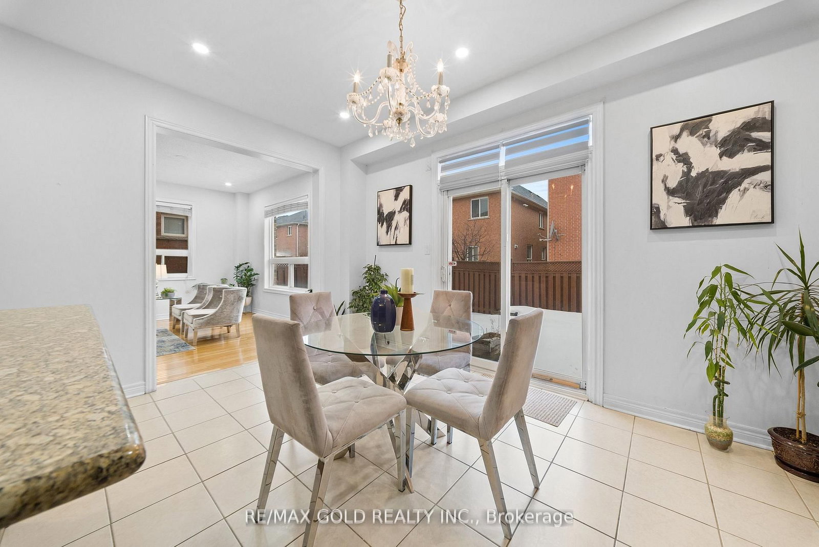 Detached House for sale at 36 Ocean Ridge Drive, Brampton, Ontario, L6R 3K5 - Sandringham-Wellington - MLS: W12958412