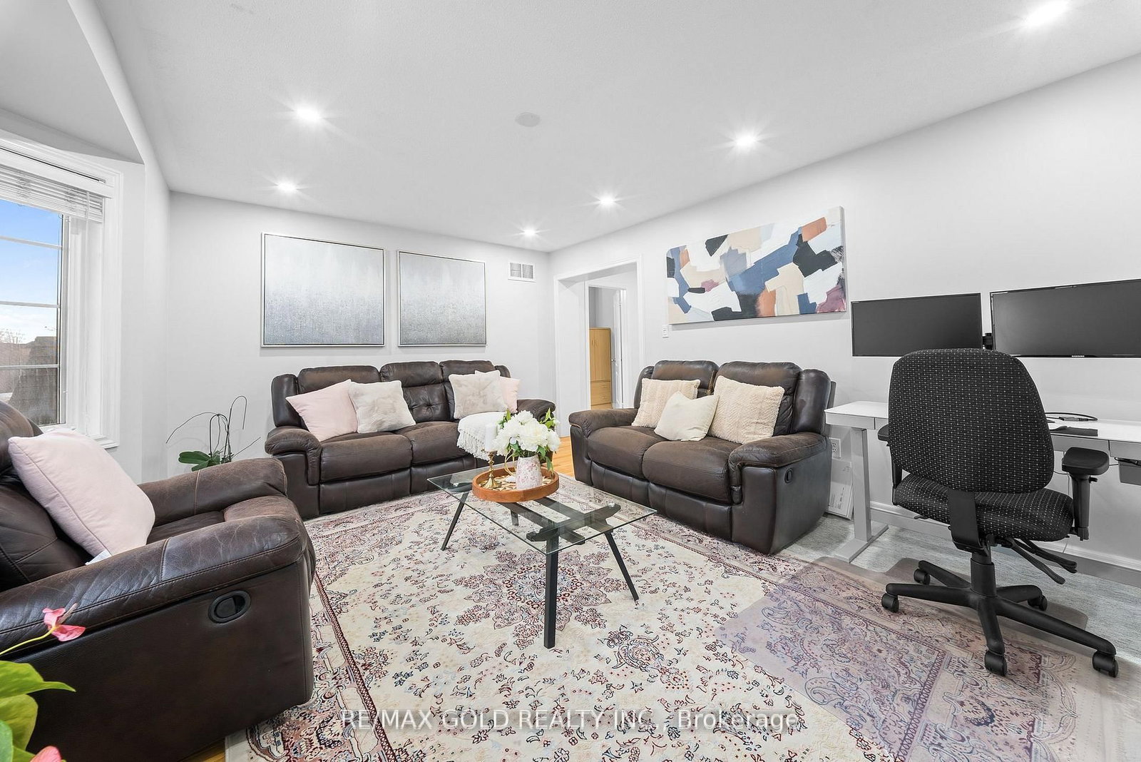 Detached House for sale at 36 Ocean Ridge Drive, Brampton, Ontario, L6R 3K5 - Sandringham-Wellington - MLS: W12958412