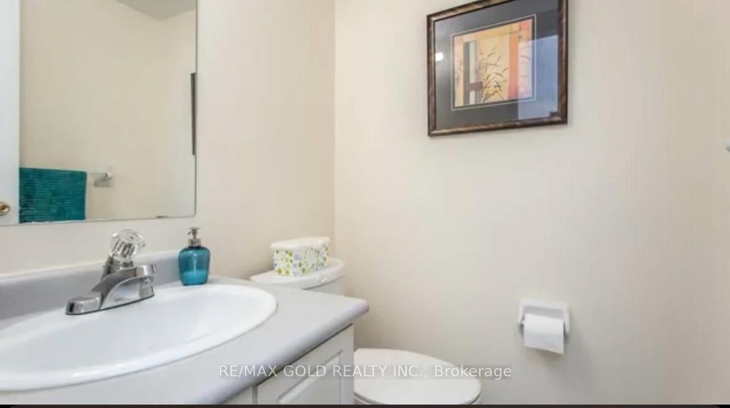 26 Twin Pines Crescent 5