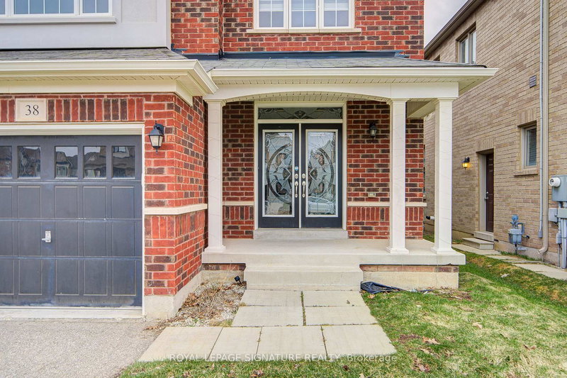 38 Elwin Rd, Brampton, L6X 5K3 | Image 3