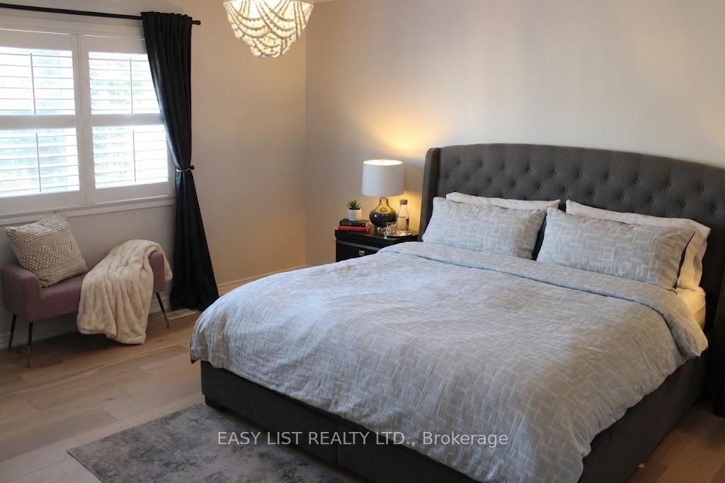 Detached House for sale at 868 Paupst Place, Milton, Ontario, L9T 8S4 - Willmott - MLS: W12958732