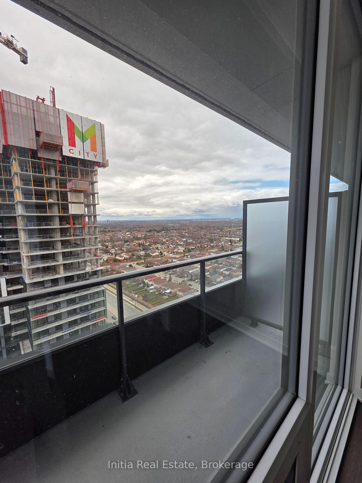 448 Burnhamthorpe Road W, Unit 2112 - Photo 20