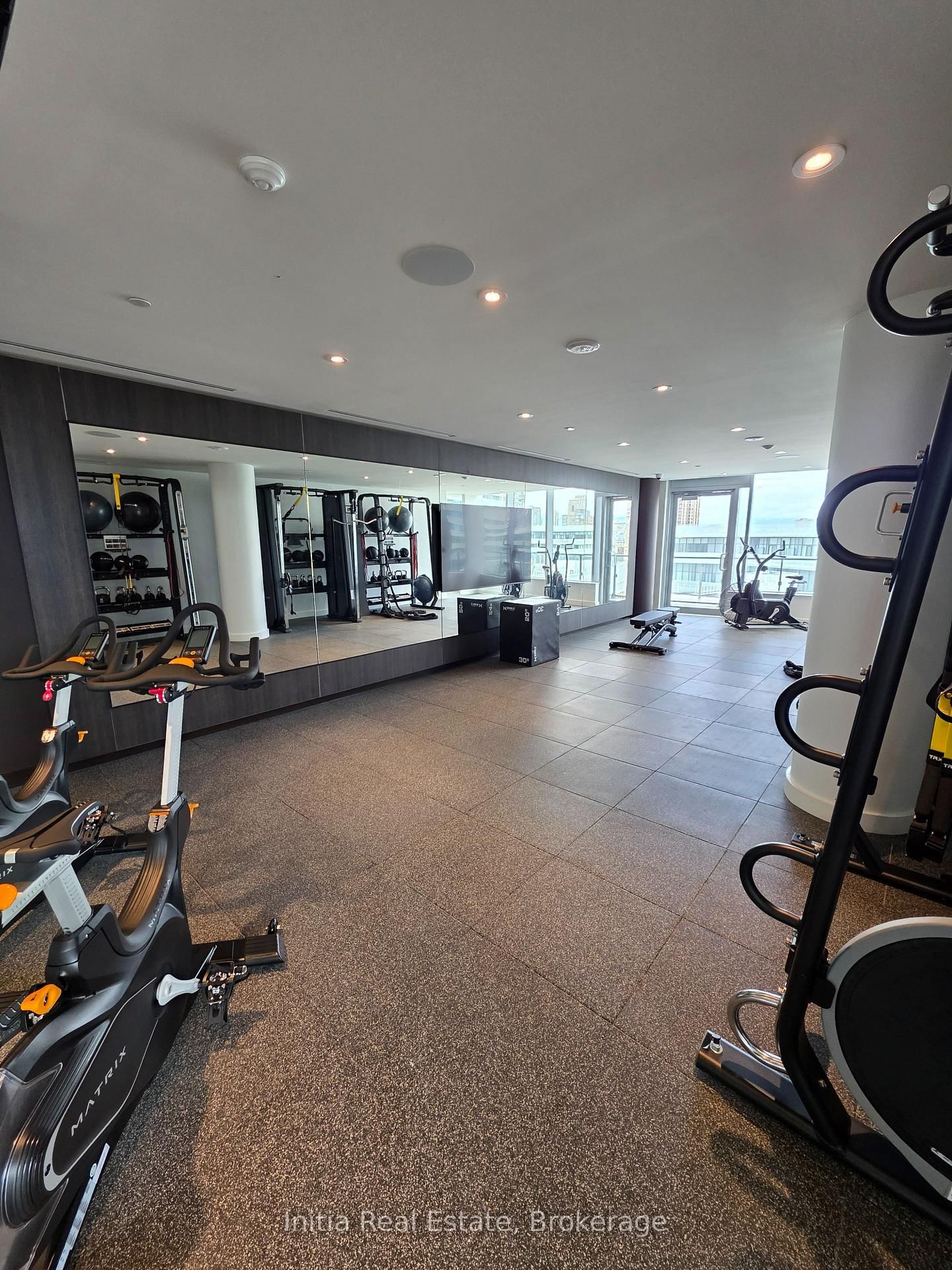 448 Burnhamthorpe Road W, Unit 2112 - Photo 25