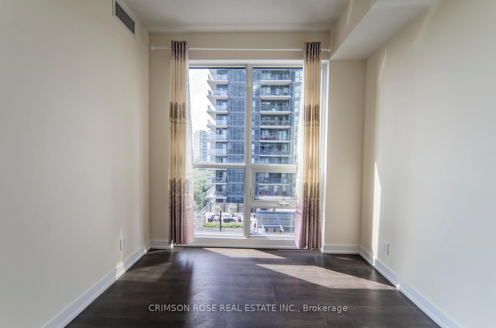2212 Lakeshore Boulevard W, Unit 1206