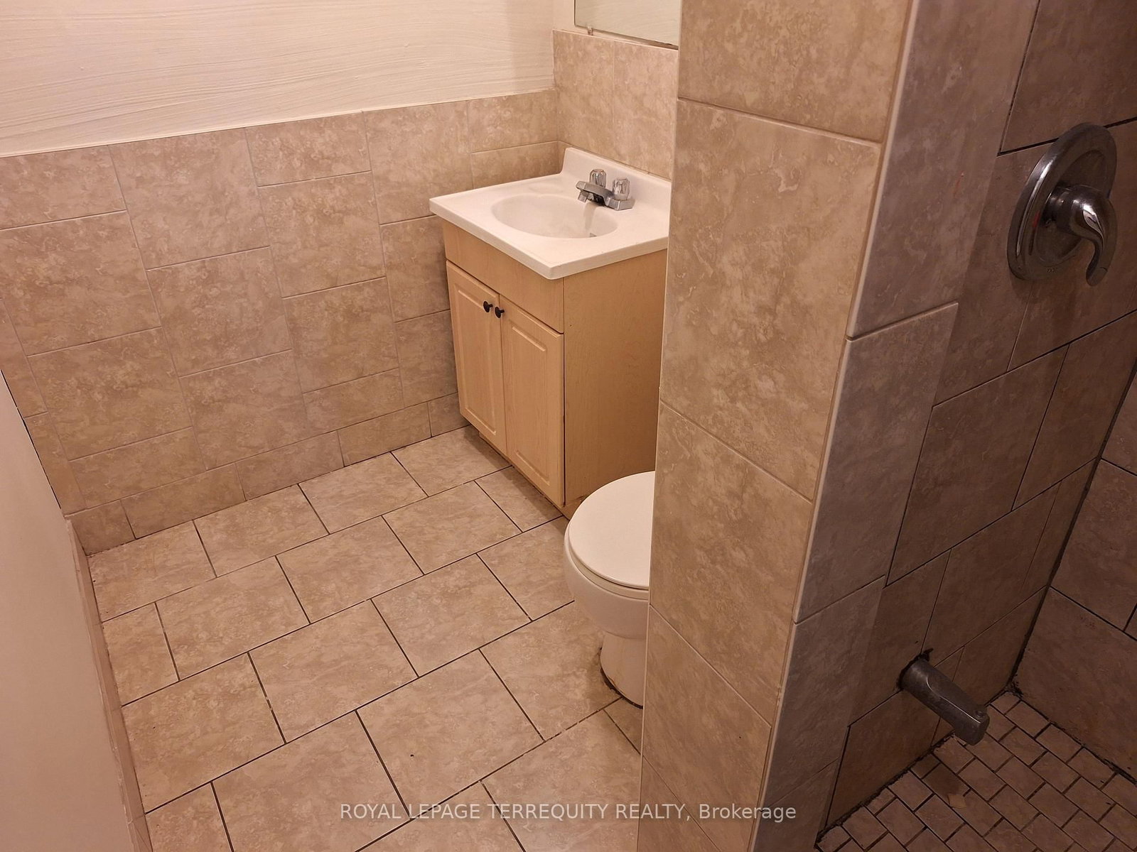 706 Wilson Avenue, Unit LOWER LEVEL - Photo 6