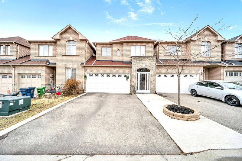 15D View Green Cres, Toronto, M9W 7E1 | Image 3