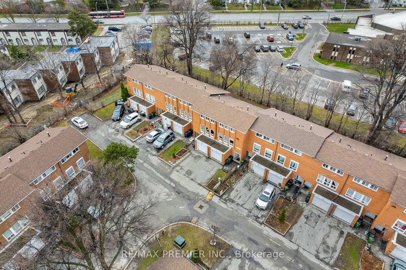 292 - 1605 Albion Rd, Toronto, M9V 1B6 | Image 2