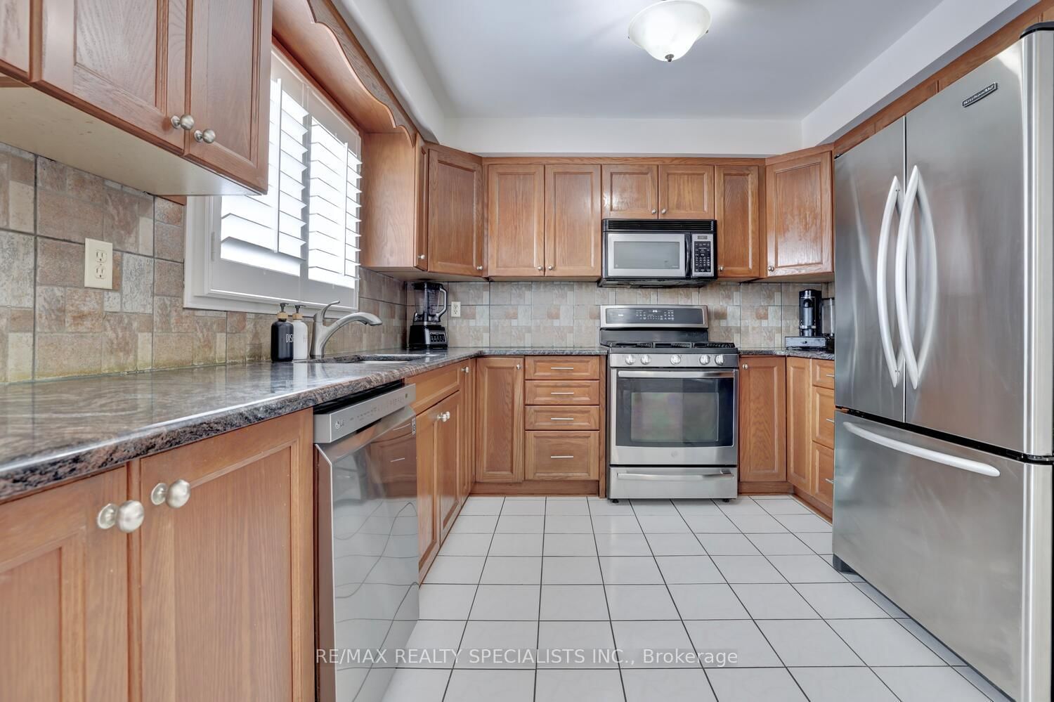 Detached House for sale at 4556 Wainscot Drive, Mississauga, Ontario, L5V 1C7 - East Credit - MLS: W12959444