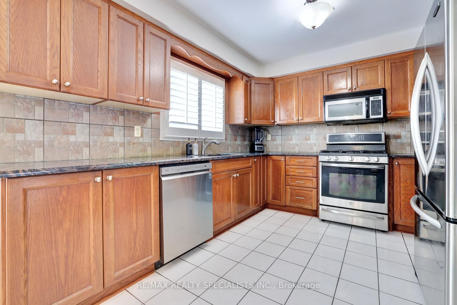 Detached House for sale at 4556 Wainscot Drive, Mississauga, Ontario, L5V 1C7 - East Credit - MLS: W12959444