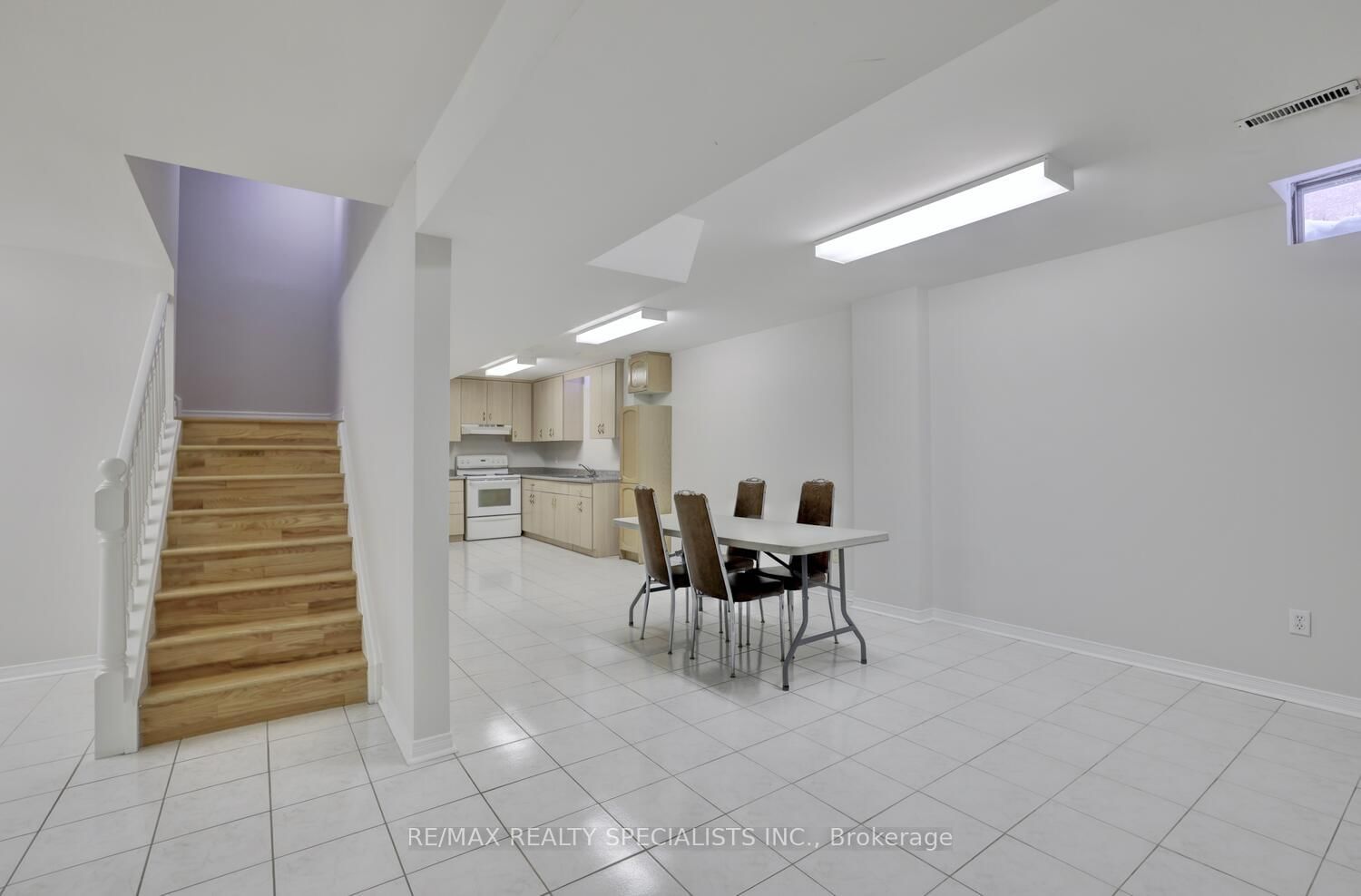 Detached House for sale at 4556 Wainscot Drive, Mississauga, Ontario, L5V 1C7 - East Credit - MLS: W12959444