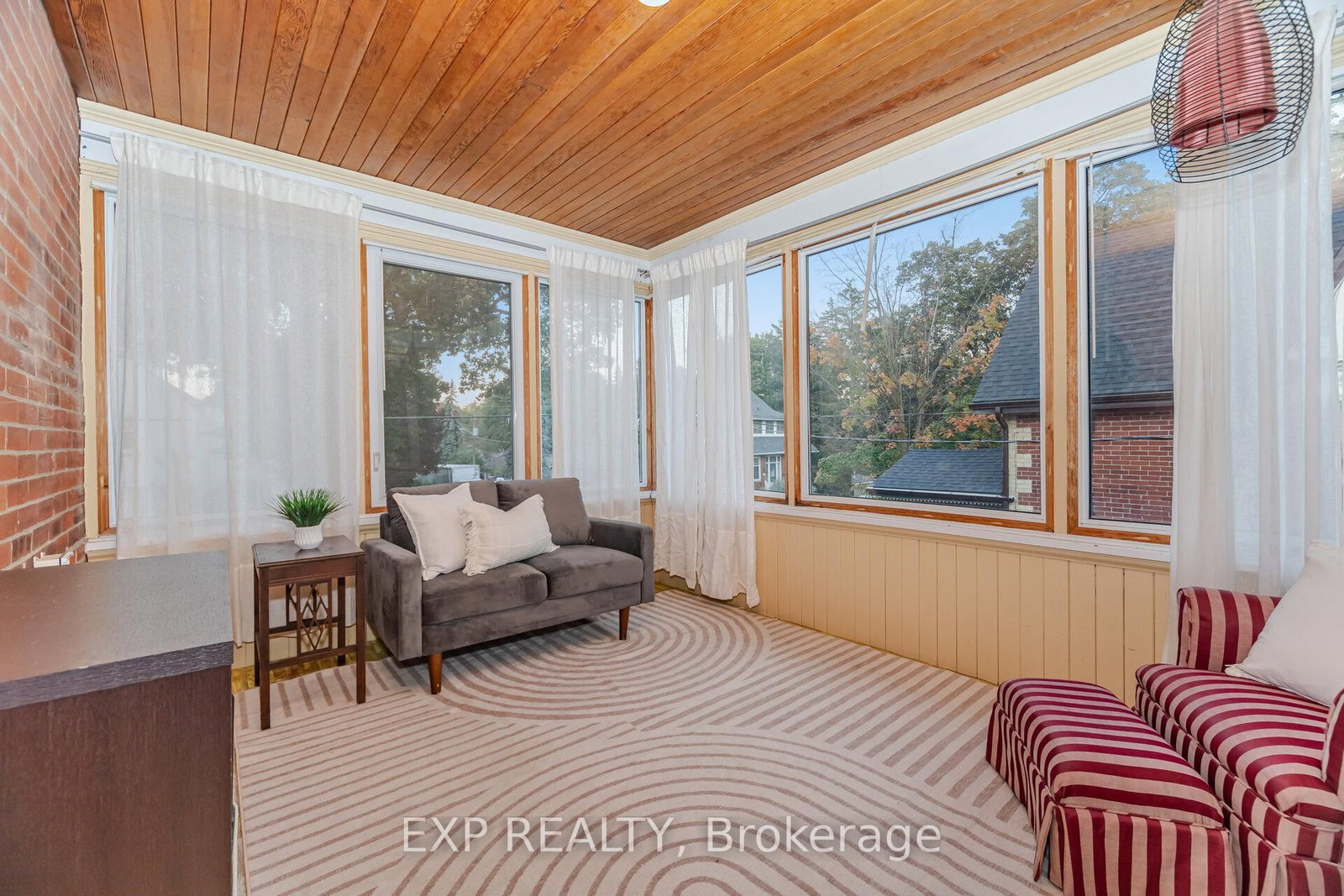 Detached House for sale at 51 Chapel Street, Brampton, Ontario, L6W 2H5 - Downtown Brampton - MLS: W12959454