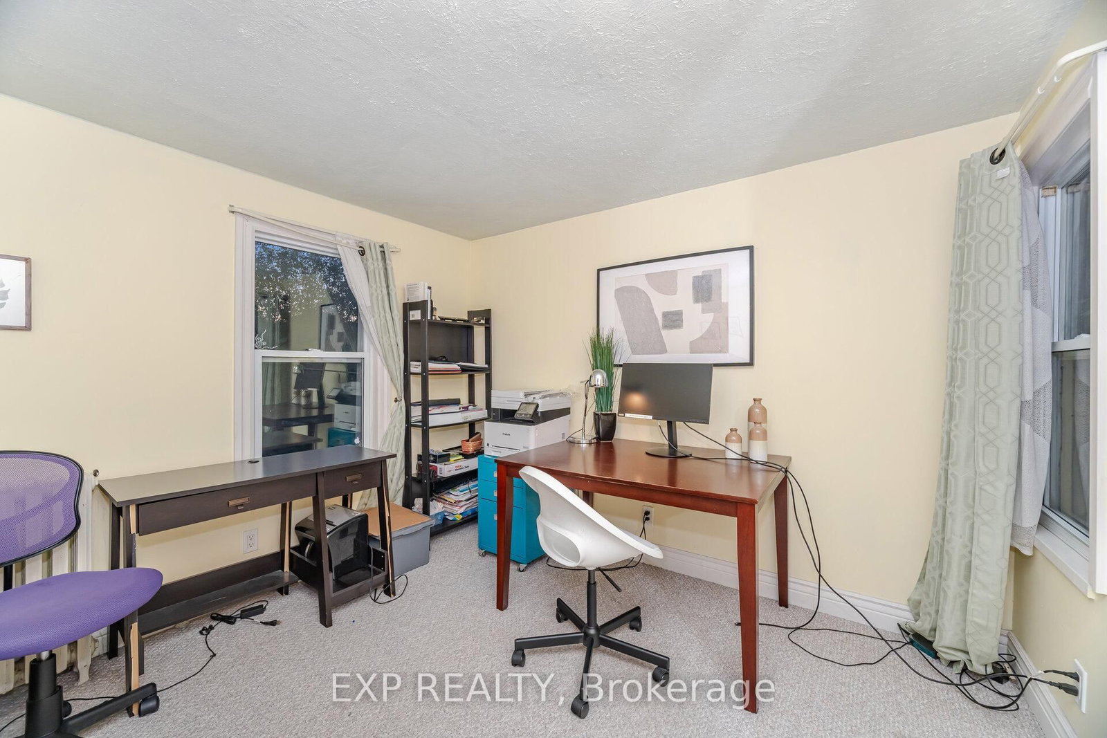 Detached House for sale at 51 Chapel Street, Brampton, Ontario, L6W 2H5 - Downtown Brampton - MLS: W12959454