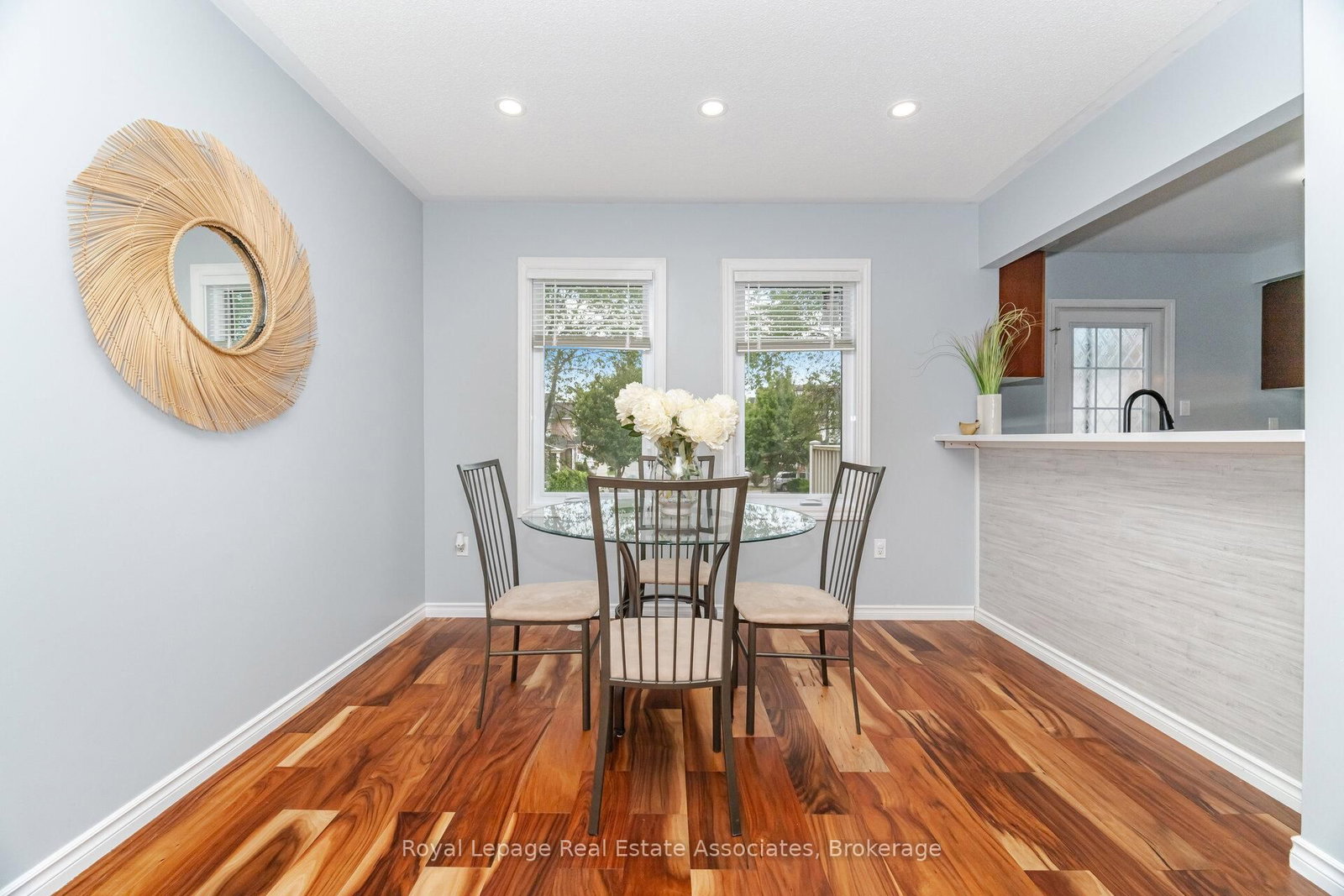 Townhouse for sale at 932 Burgess Gdns, Milton, Ontario, L9T 0K8 - Coates - MLS: W12959580